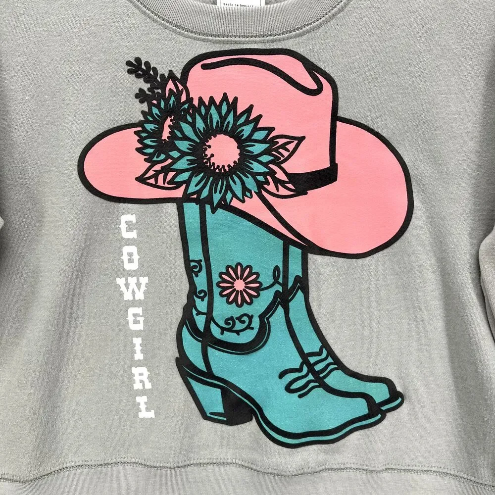 Relaxx Sweatshirt Womens Small‎ Cowgirl Graphic oversized Crop Top Sweater